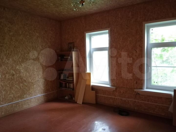 Дом 32 м² на участке 3 сот.