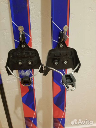 Беговые лыжи детские 140 см с ботинками 32 размера