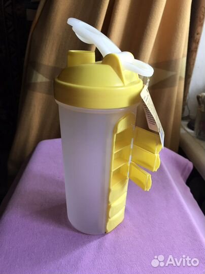 Бутылка с таблетницей 0,7