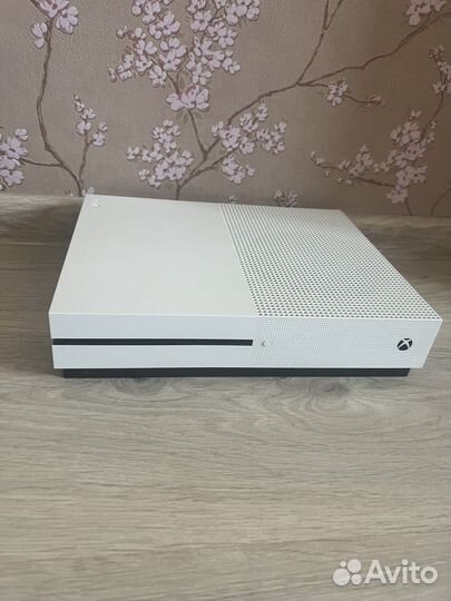 Xbox One S + GTA 5