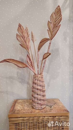 Ваза плетеная из бумажной лозы