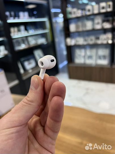 Правый наушник Apple AirPods Pro