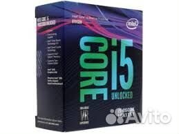 Материнская плата с процессором и памятью