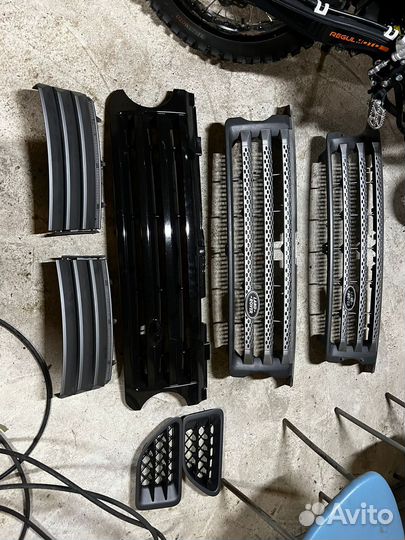 Решетка радиатора на range rover (L320,L322)