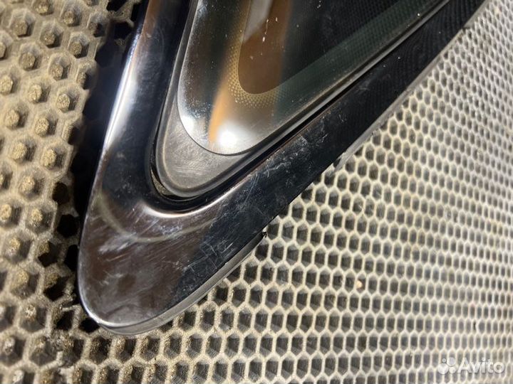 Форточка задняя левая Audi A4 B9 DES 2.0 TDI 2017