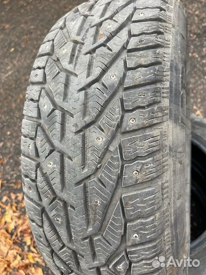 Tigar Ice 205/55 R16 94T