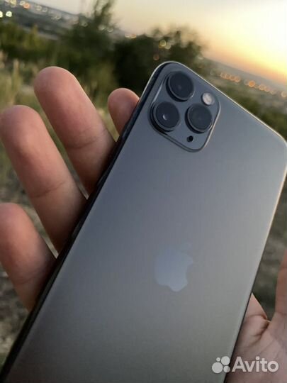 iPhone 11 Pro Max, 64 ГБ