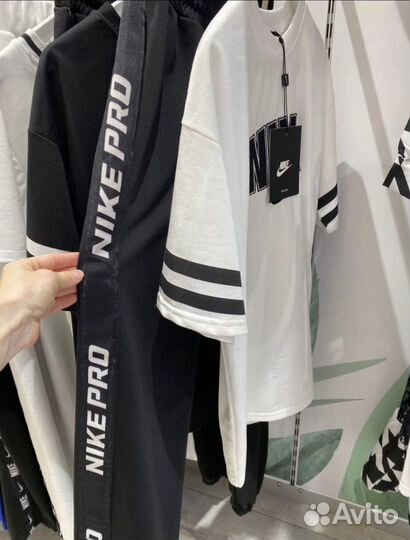 Спортивный костюм женский 44 46 новый