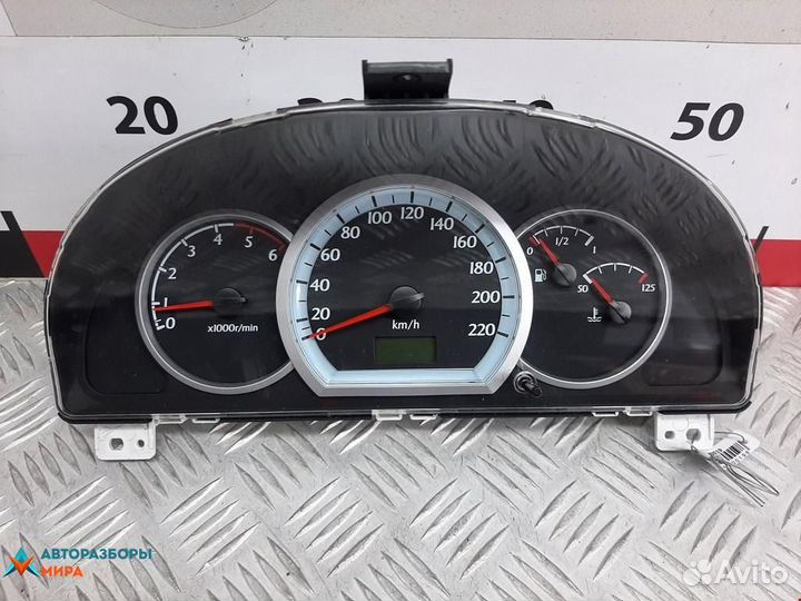 Щиток приборов (приборная панель) Daewoo Nubira