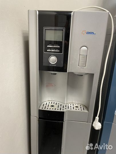 Кулер для воды с холодильником