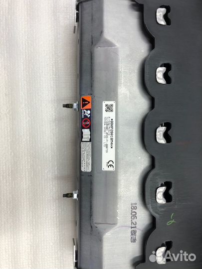 Коленная подушка безопасности передняя левая