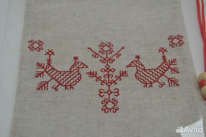 Льняные мешочки с машинной вышивкой