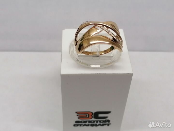 Золотое кольцо с камнями 585*