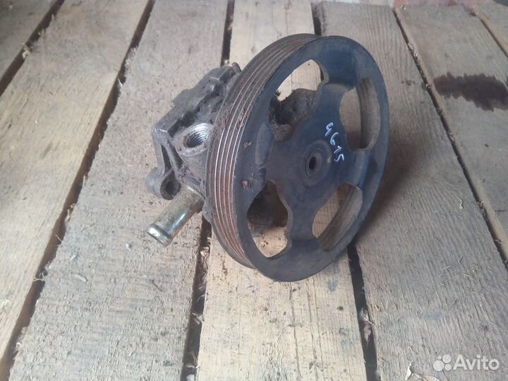 Насос гур mitsubishi lancer цедия 4G15 CS2A