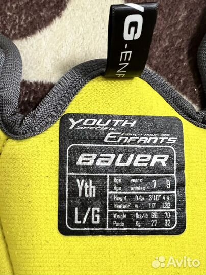 Нагрудник хоккейный bauer