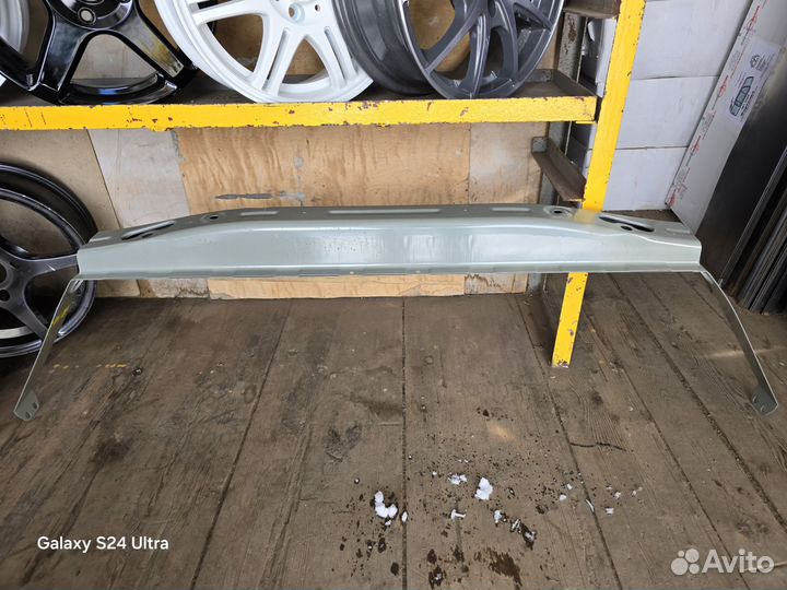 Усилитель бампера Нива Тревел