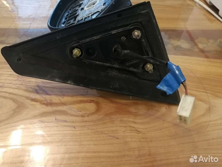Зеркало боковое правое toyota bB 2001