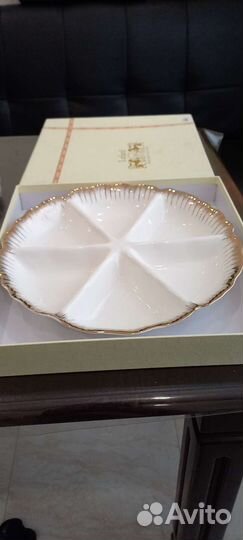 Менажница фарфоровая