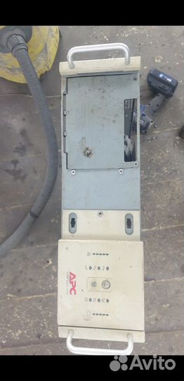 Ибп apc 3000вт