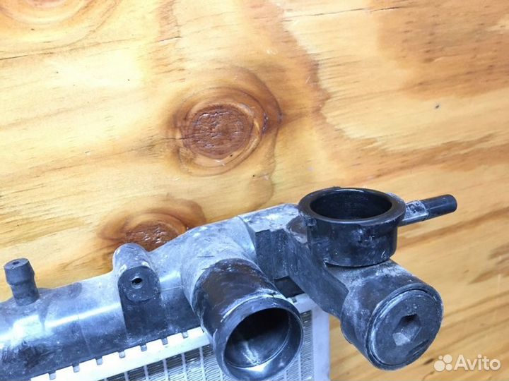 Радиатор двигателя Nissan Sunny FNB14 GA15DE 1995