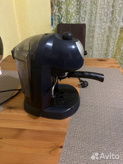 Кофеварка рожковая delonghi
