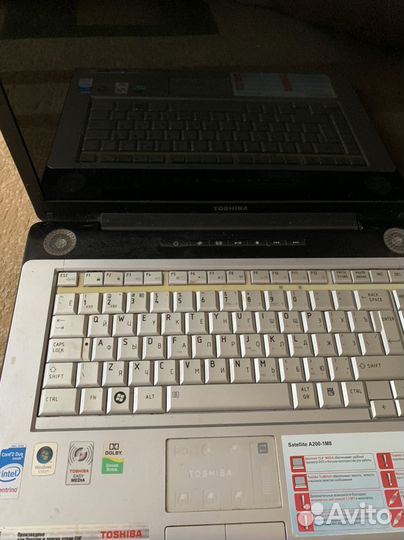 Ноутбук toshiba