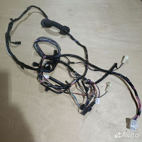 Проводка багажника Mitsubishi Outlander 3