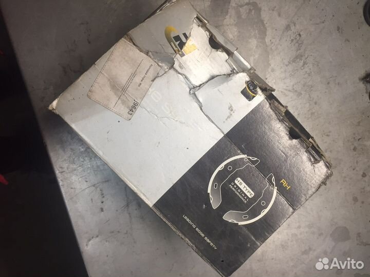 4228.00 колодки задние барабанные Suzuki