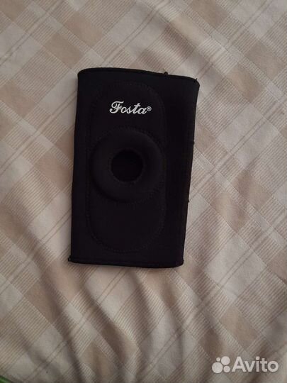 Наколенник ортопедический