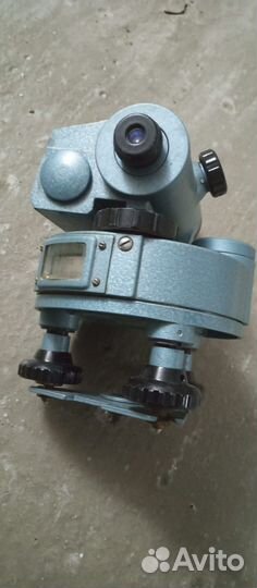 Нивелир СССР