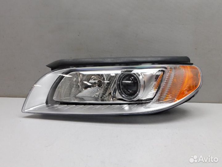 Фара левая Volvo XC70