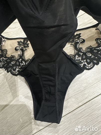 Трусы simone perele