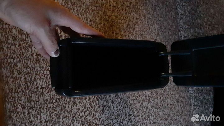 Подлокотник renault duster