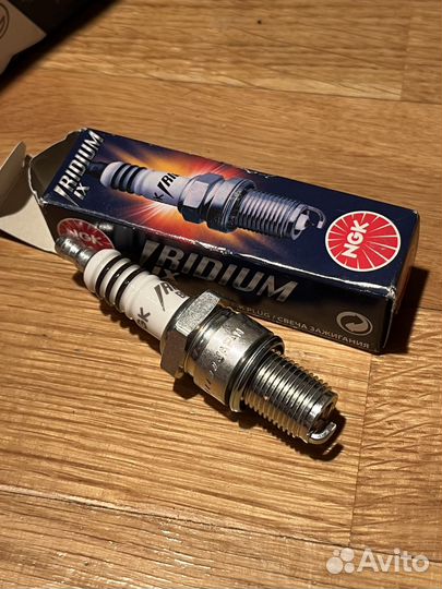 Иридиевая свеча зажигания NGK br10eix 6801