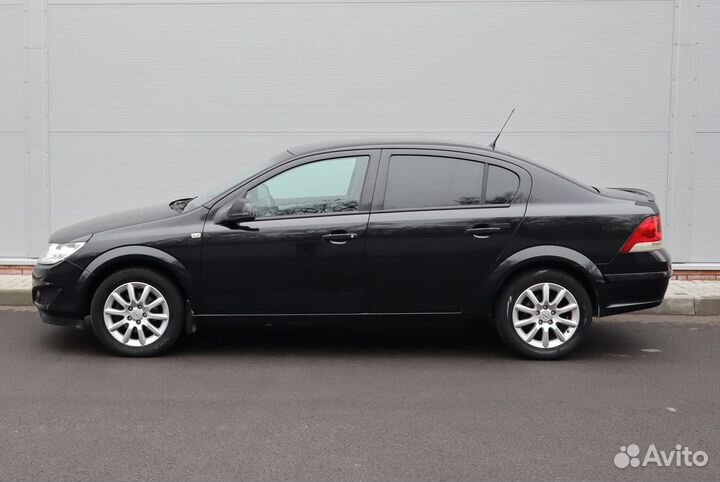 Opel Astra 1.6 МТ, 2012, 181 132 км