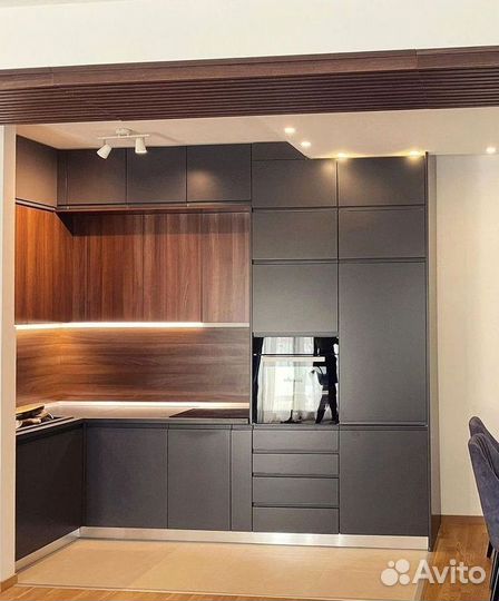 Кухня угловая с барной стойкой