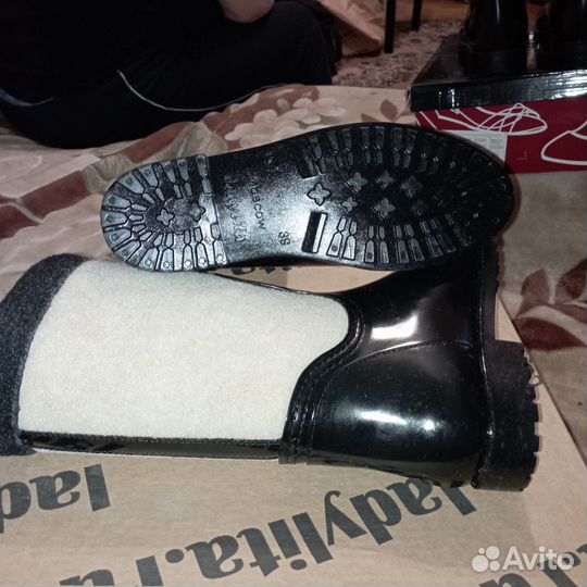 Сапоги резиновые женские 39 размера