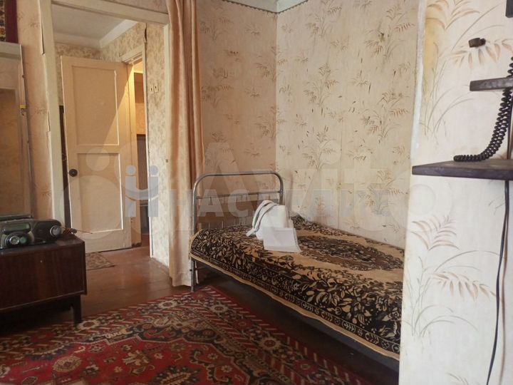 2-к. квартира, 42 м², 1/4 эт.