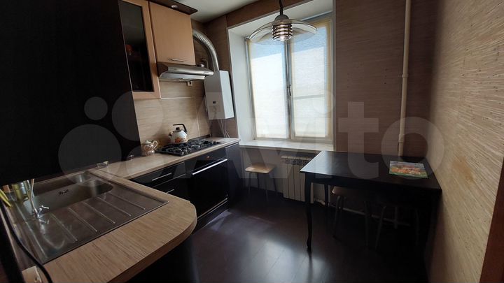 3-к. квартира, 60 м², 5/5 эт.