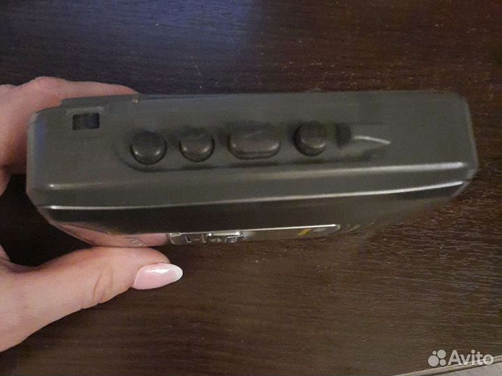 Кассетный плеер sony walkman mega bass