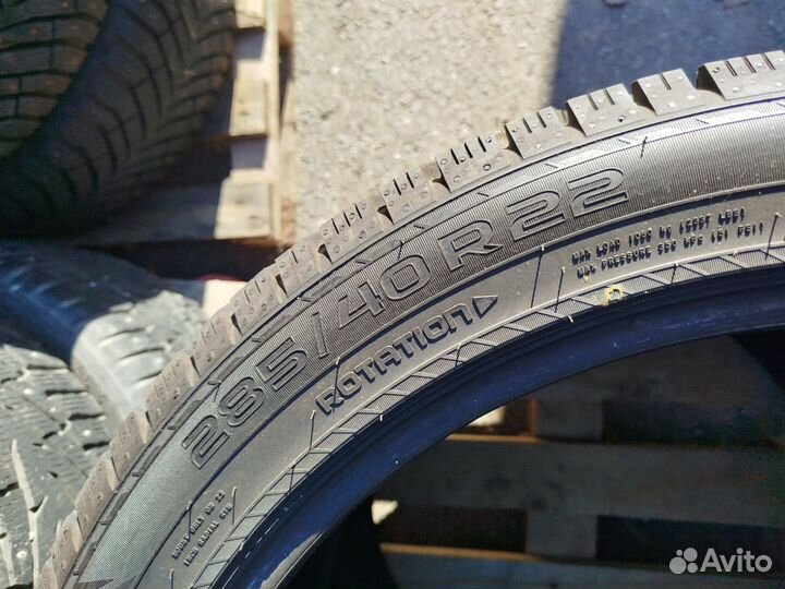 Nokian Tyres Hakkapeliitta R5 SUV 285/40 R22