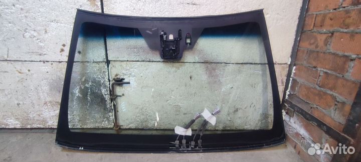 Лобовое стекло Toyota Camry 70
