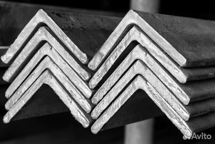 Уголок металлический 50х50х5