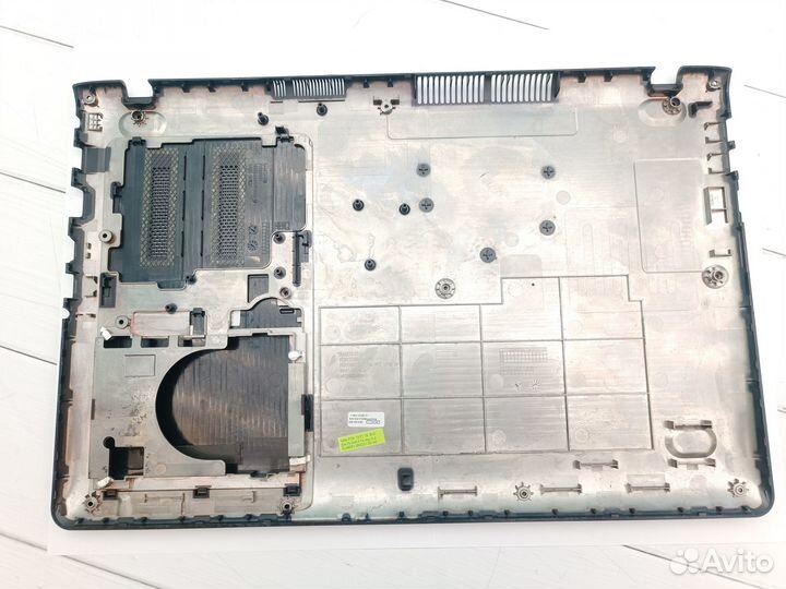 Поддон Samsung NP510R5E