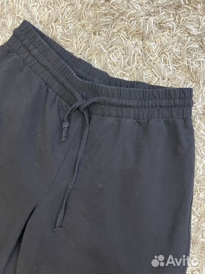 Спортивные штаны широкие