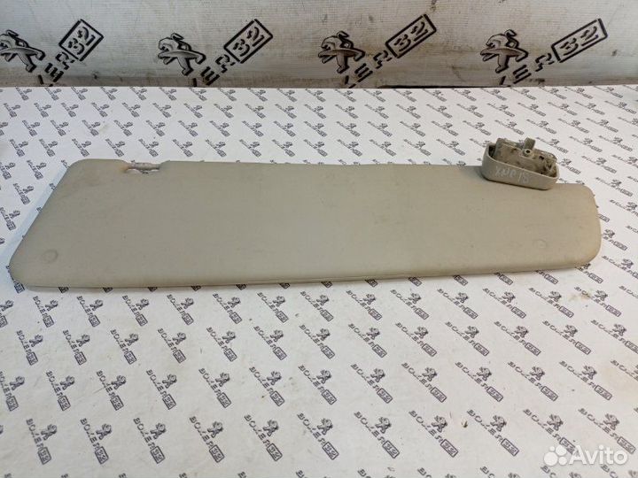 Козырек солнцезащитный передний правый Citroen