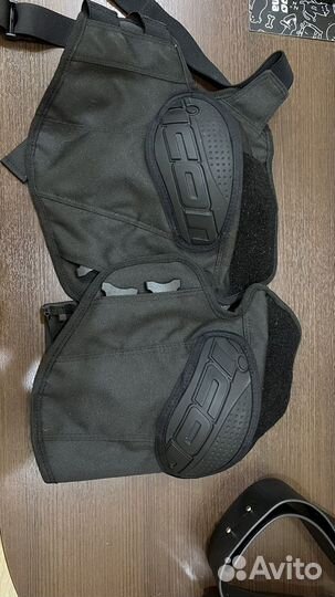 Icon street наколенники