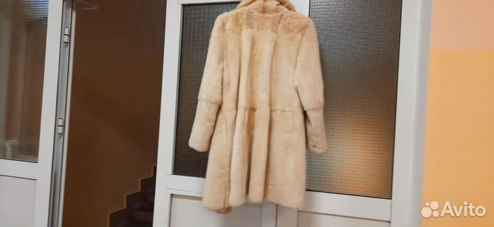 Шуба норковая бежевая 48-50