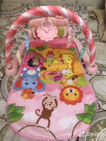 Развивающий коврик с пианино