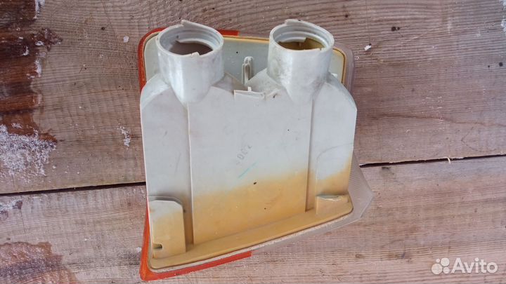 Указатель поворота левый Volvo 940